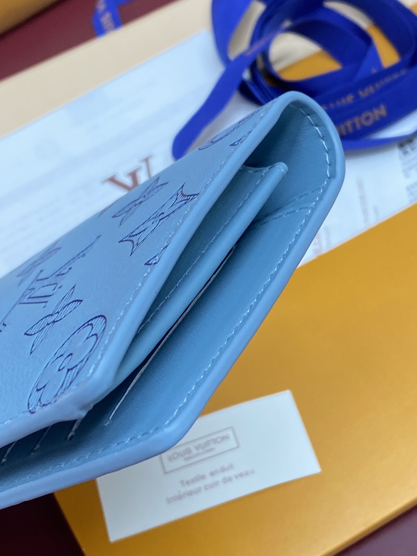 Louis Vuitton Basic Bag Cow Leather Blue 10cm-m-l-s