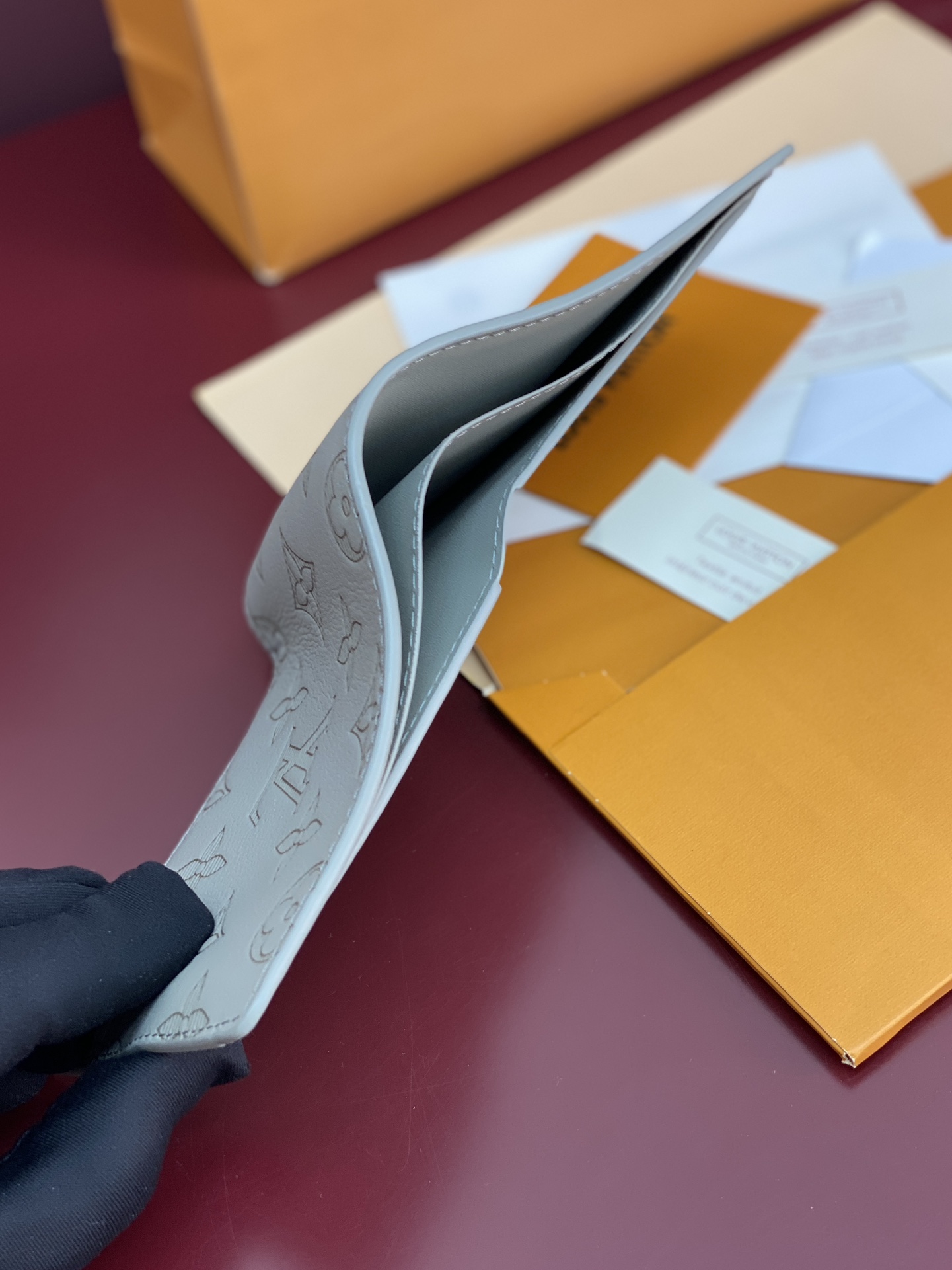 Louis Vuitton Basic Bag Cow Leather M-l-s