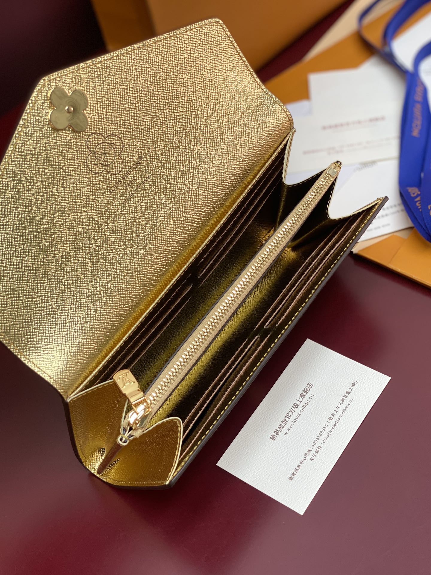 Louis Vuitton Basic Bag Cow Leather M-l-s