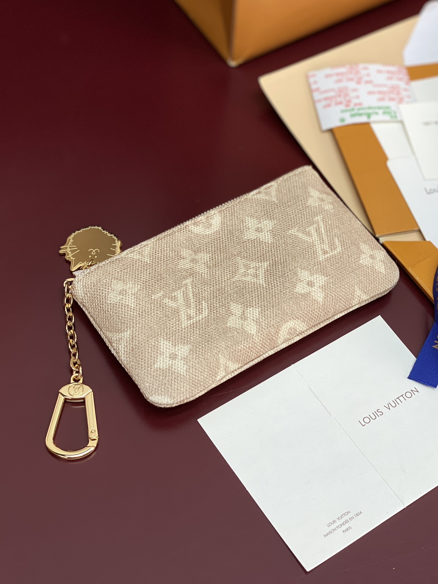 Louis Vuitton Basic Bag Canvas M-l-s