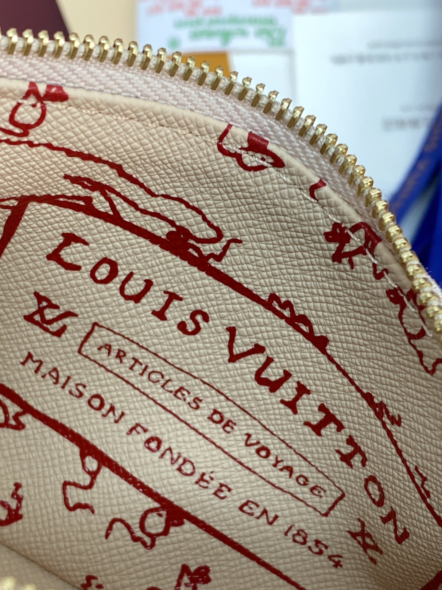 Louis Vuitton Basic Bag Canvas M-l-s