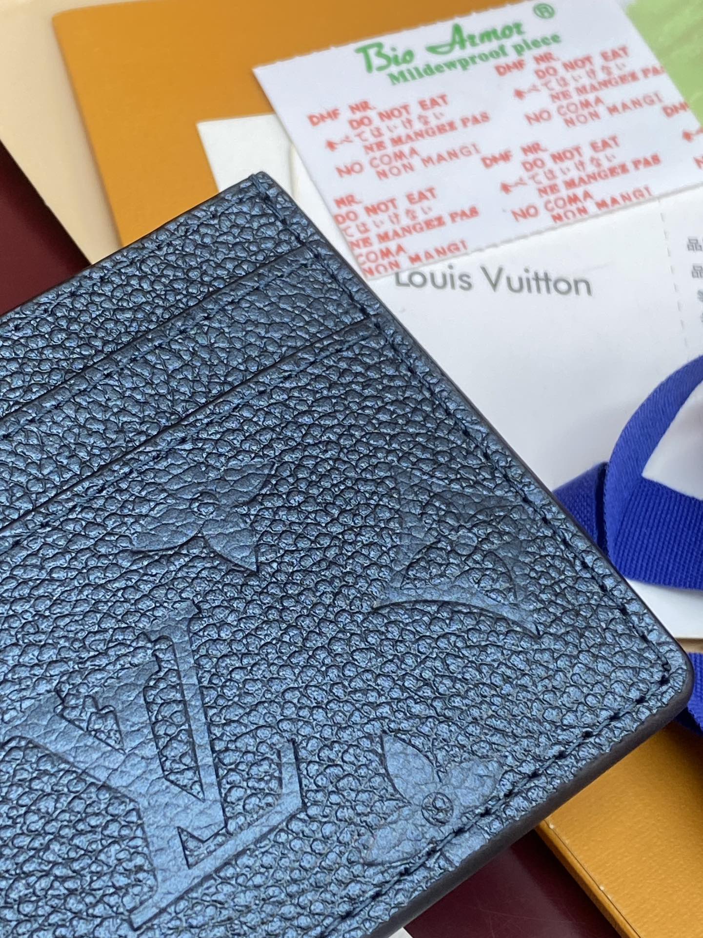 Louis Vuitton Female Basic Bag M-l