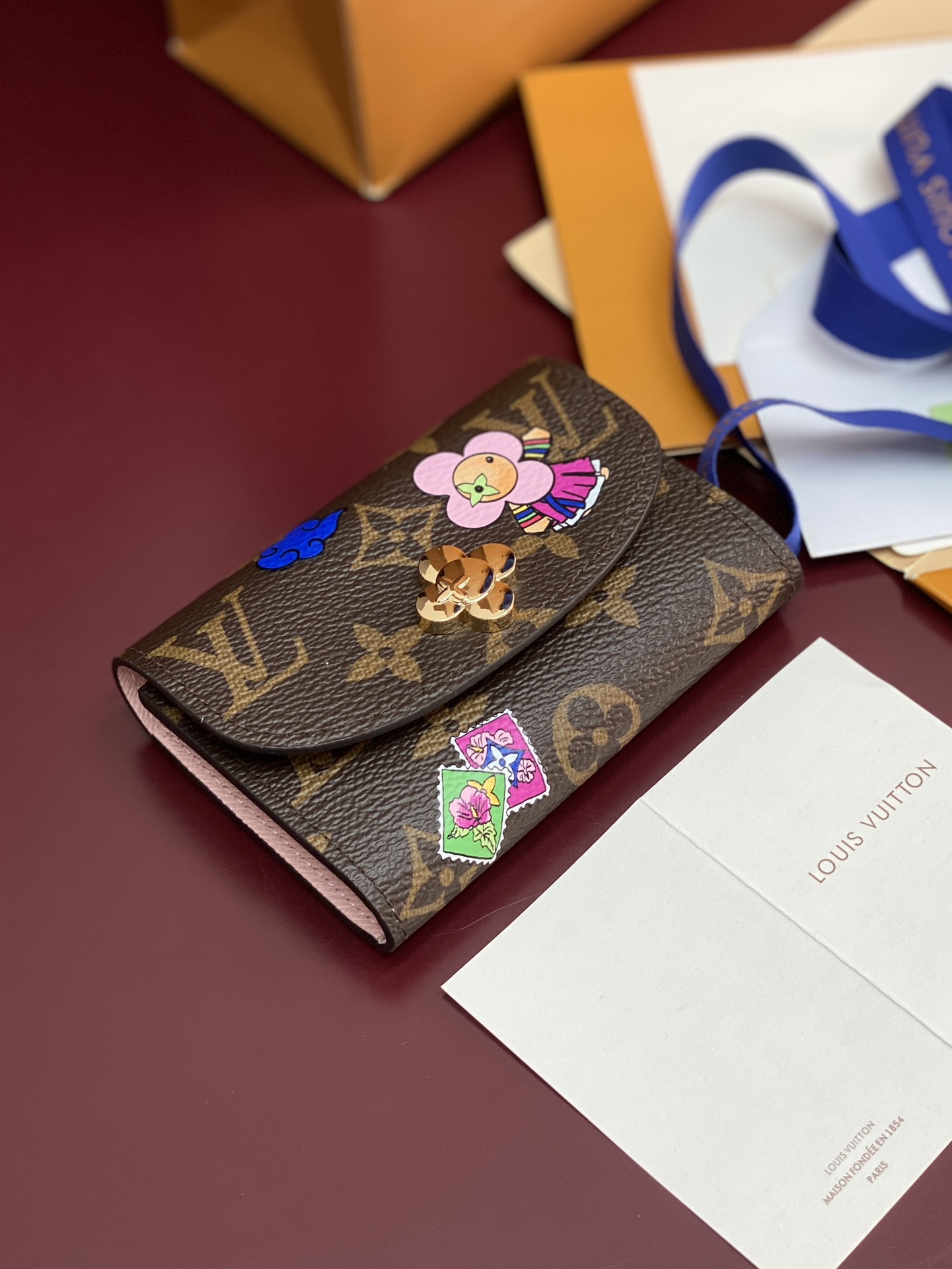 Louis Vuitton Female Basic Bag M