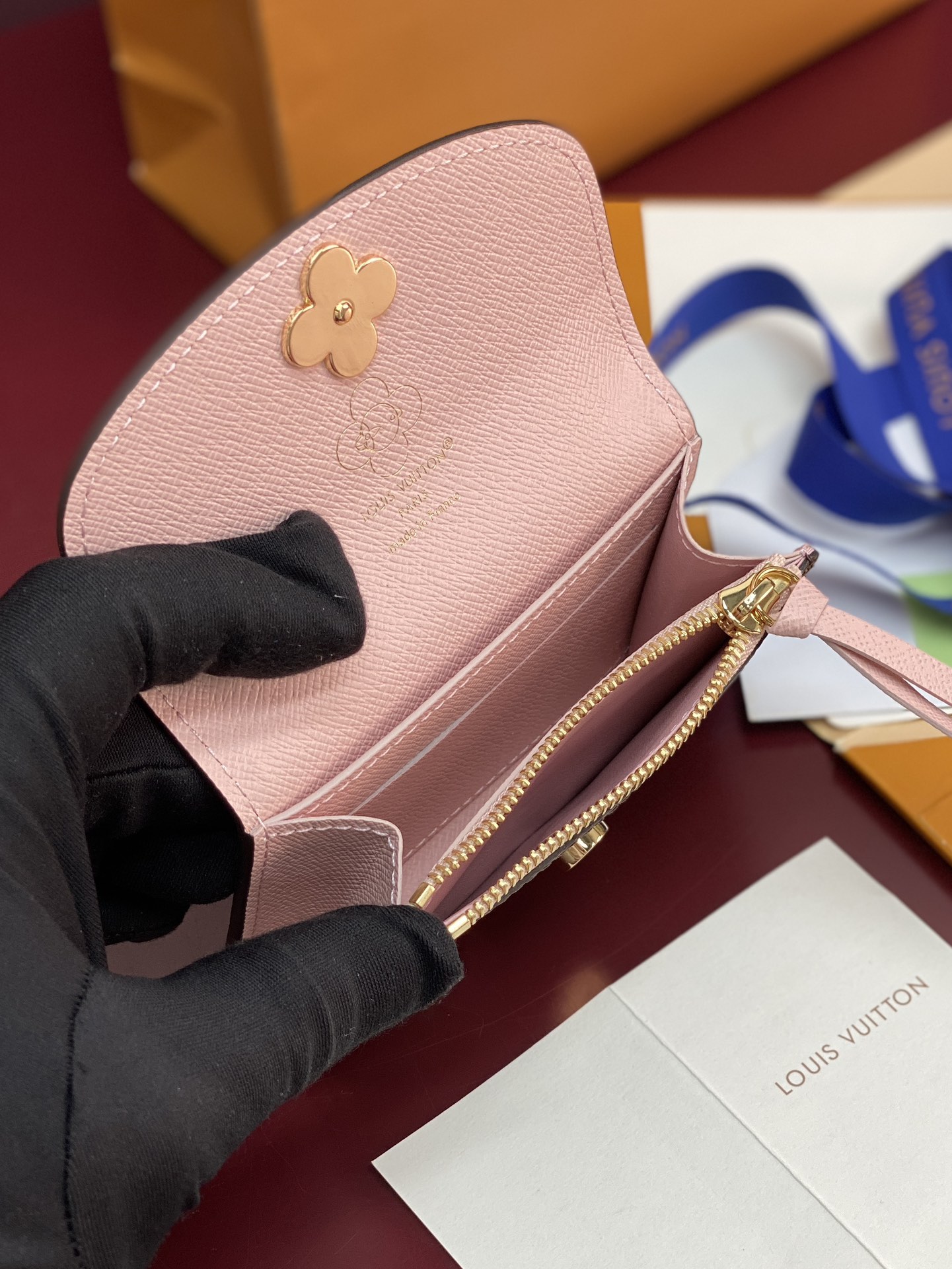 Louis Vuitton Female Basic Bag M