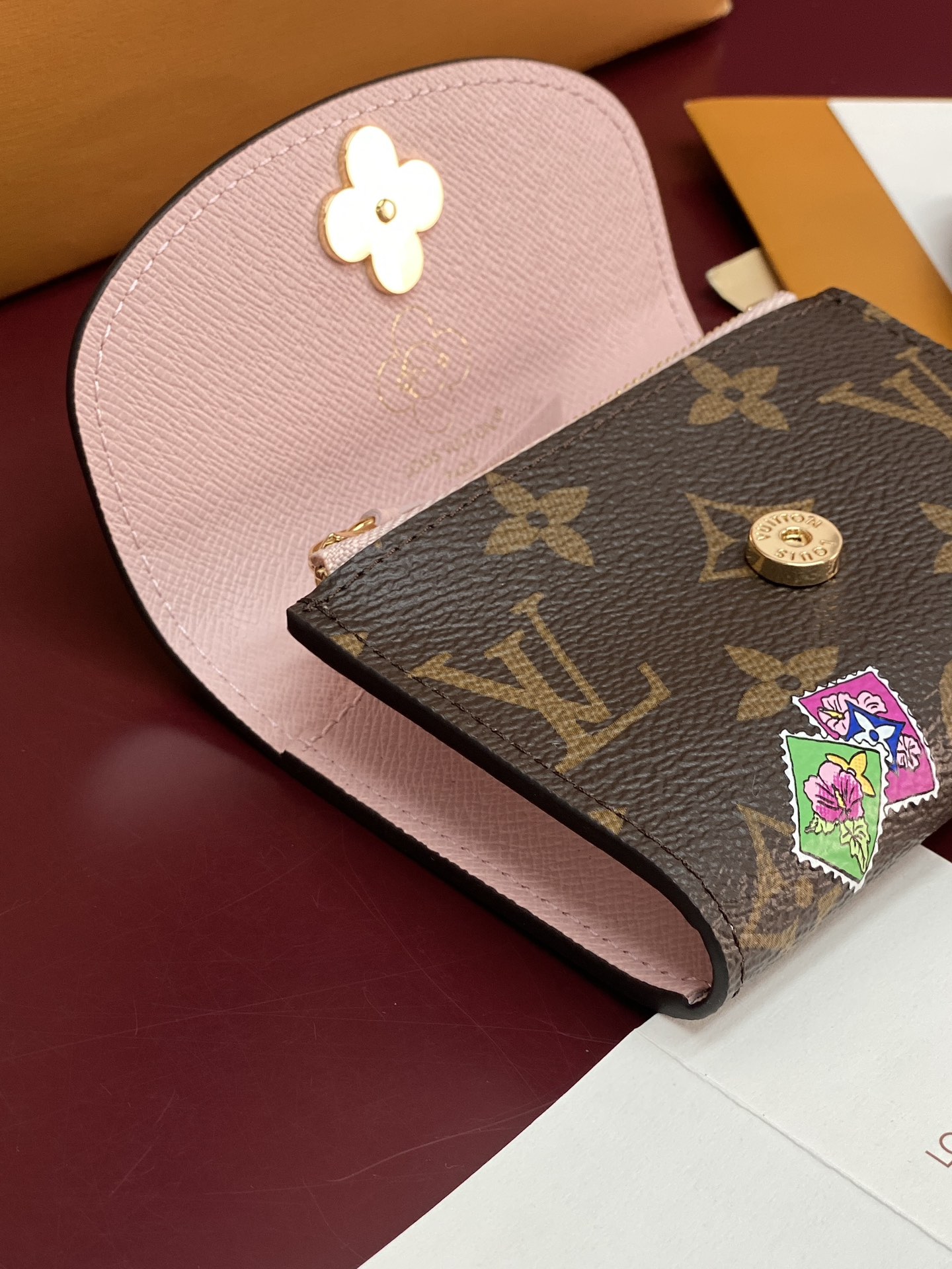 Louis Vuitton Female Basic Bag M