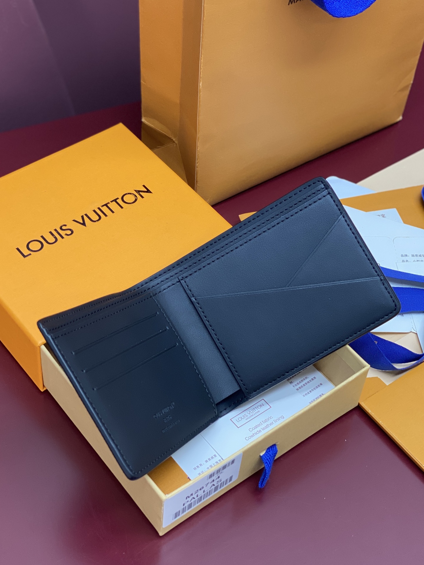 Louis Vuitton Basic Bag Canvas M-l