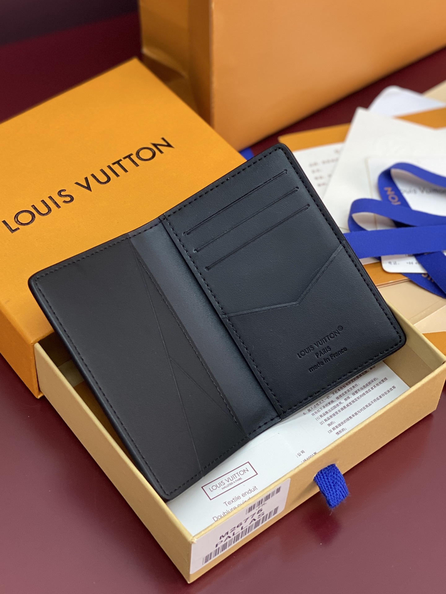 Louis Vuitton Basic Bag Cow Leather M
