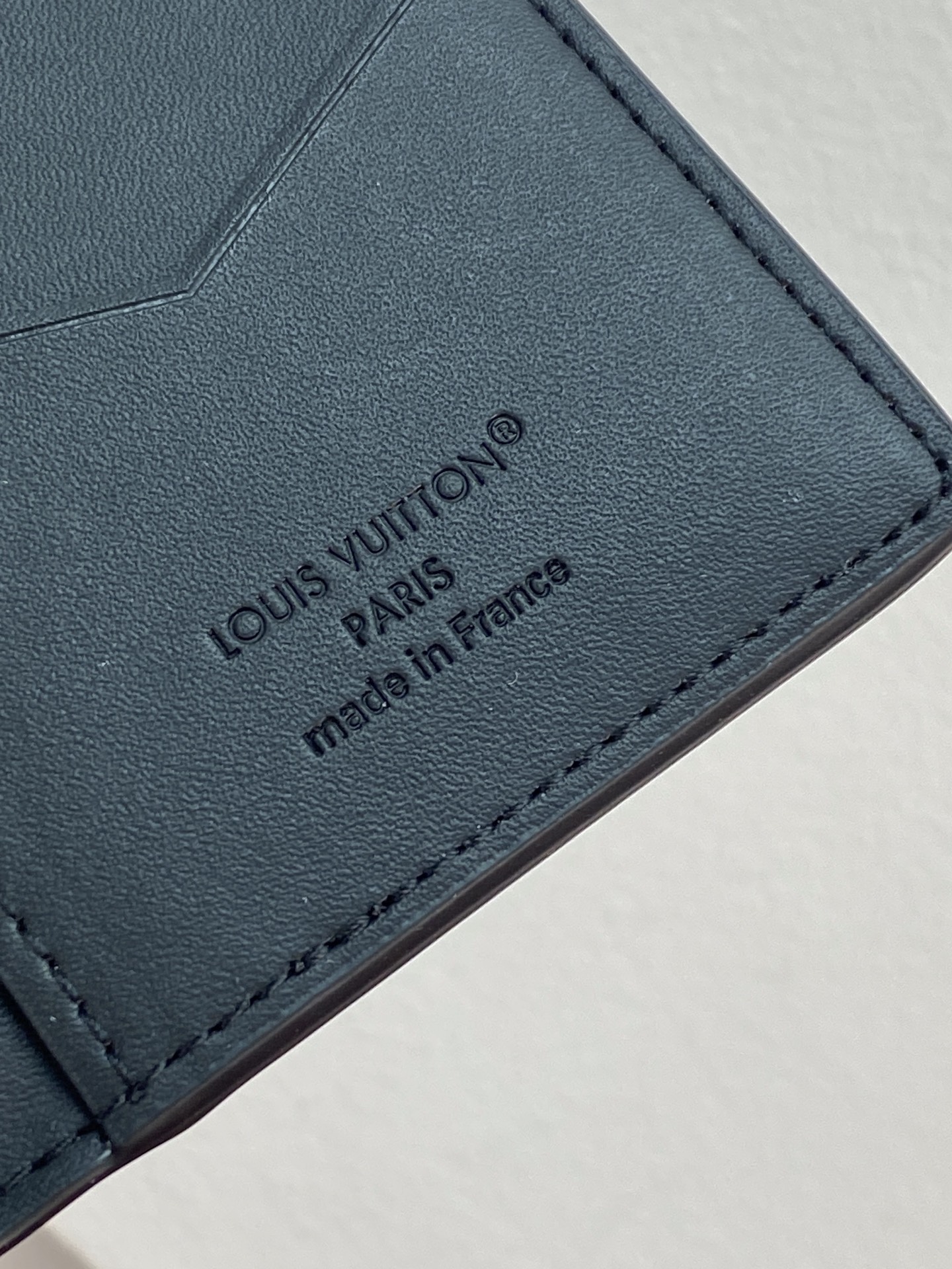 Louis Vuitton Basic Bag Cow Leather M