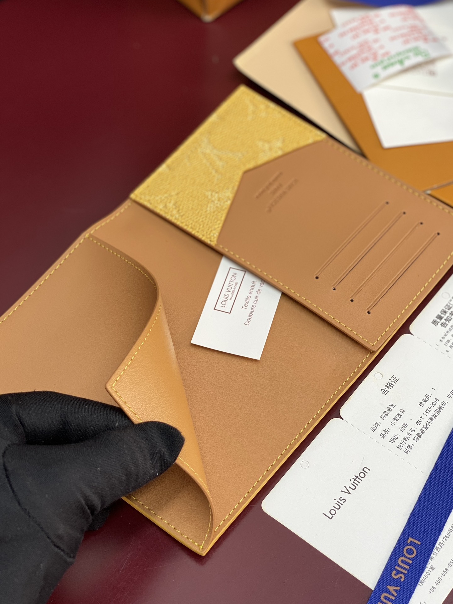 Louis Vuitton Basic Bag Canvas M-l-s