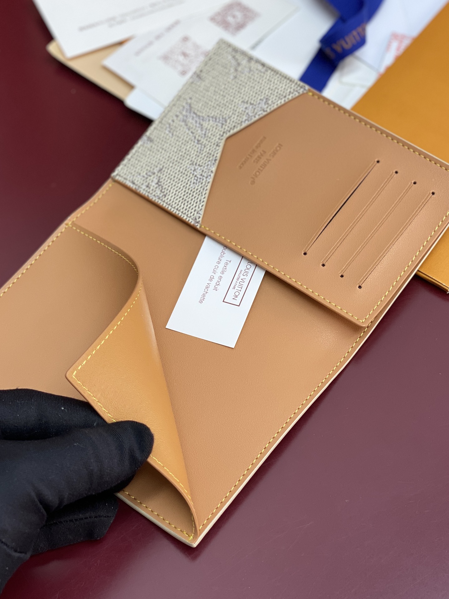 Louis Vuitton Basic Bag Canvas M-l-s