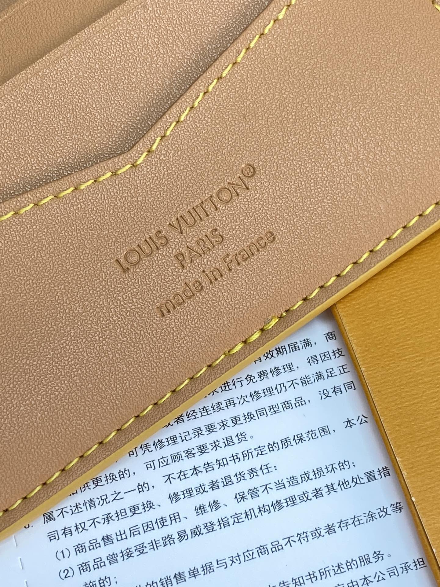 Louis Vuitton Basic Bag Canvas M-l-s