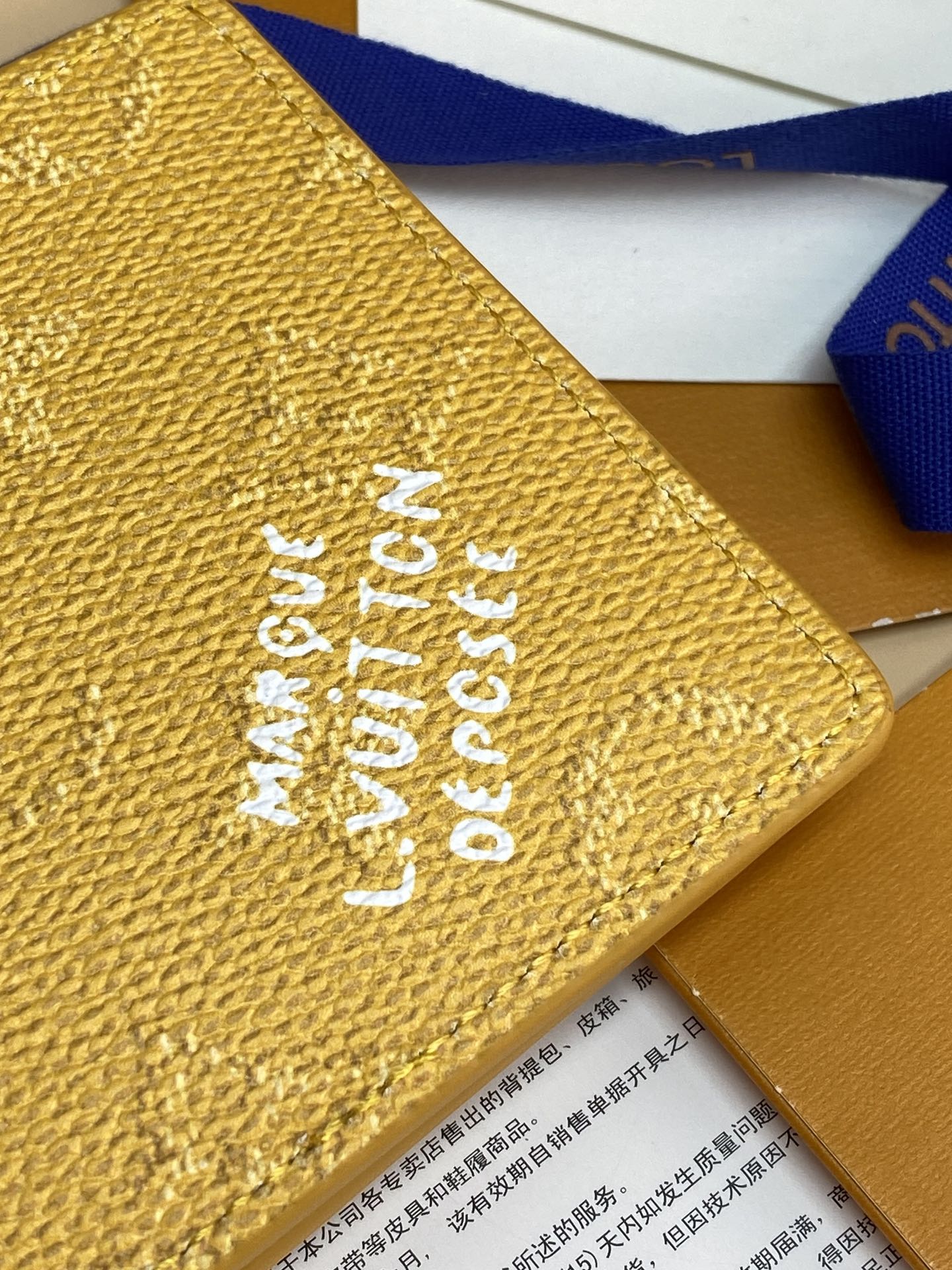 Louis Vuitton Basic Bag Canvas M-l-s