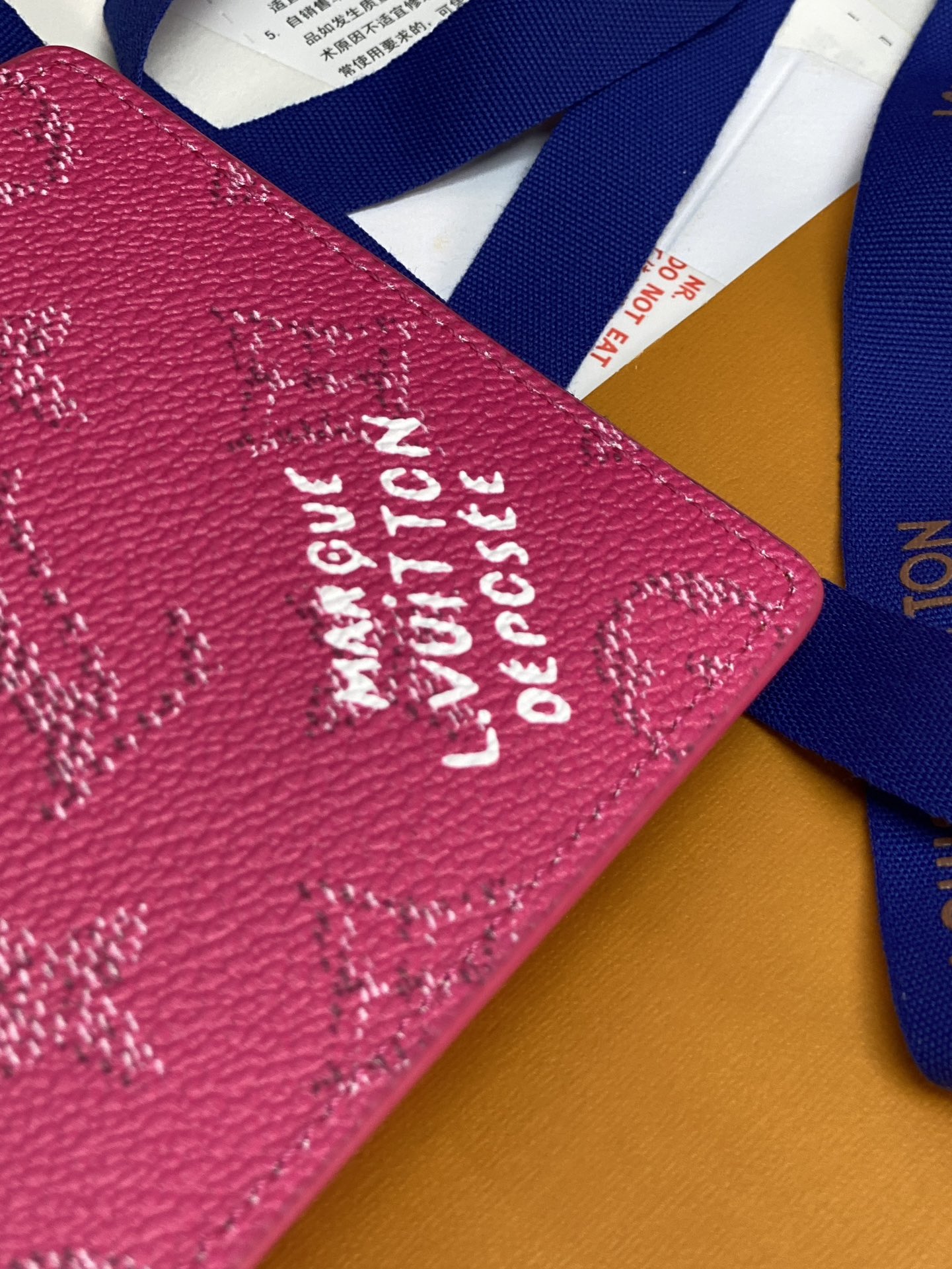 Louis Vuitton Basic Bag Canvas M-l-s