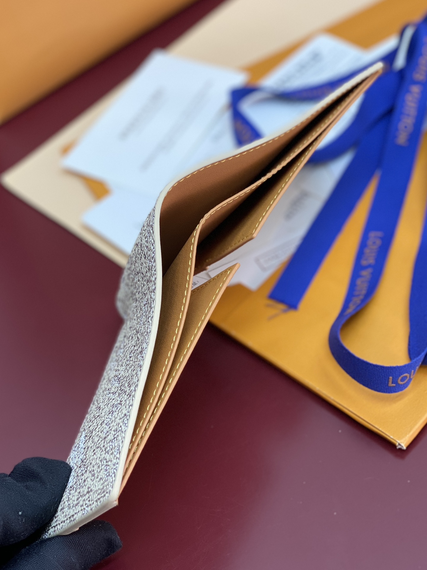 Louis Vuitton Basic Bag Canvas M-l-s