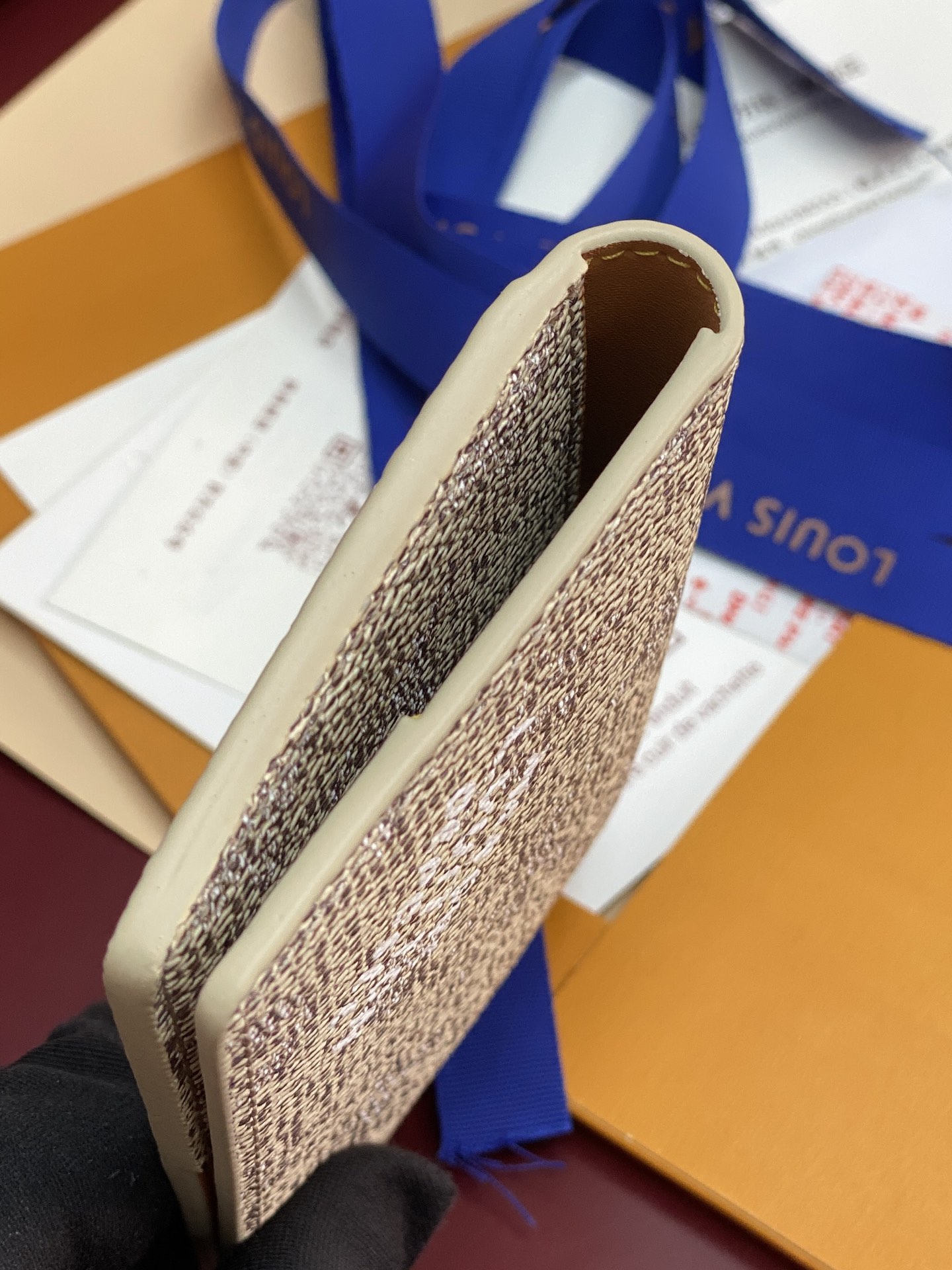 Louis Vuitton Basic Bag Cow Leather M-l-s