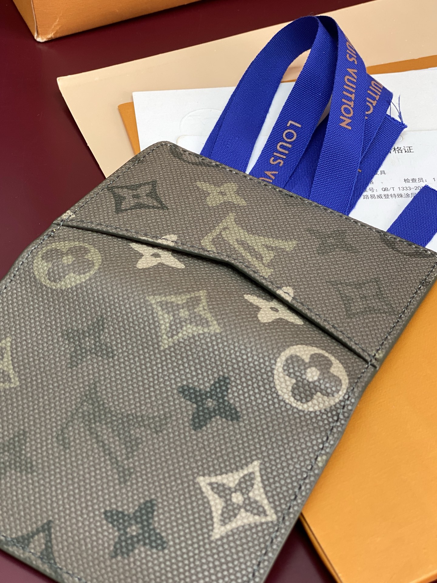 Louis Vuitton Basic Bag M-s