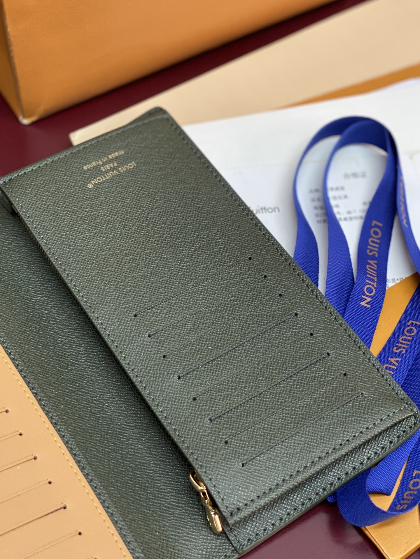 Louis Vuitton Basic Bag Cow Leather M-l-s