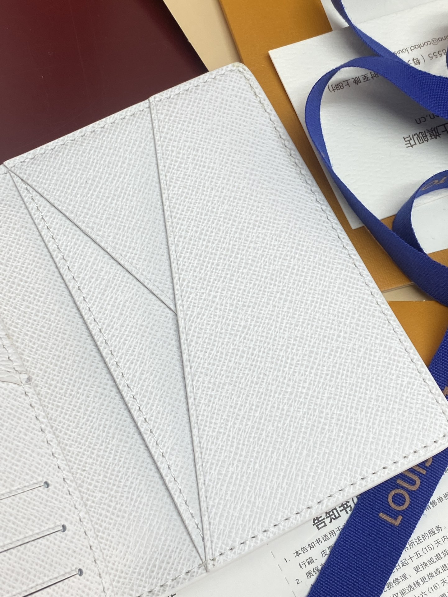 Louis Vuitton Basic Bag Canvas M-s