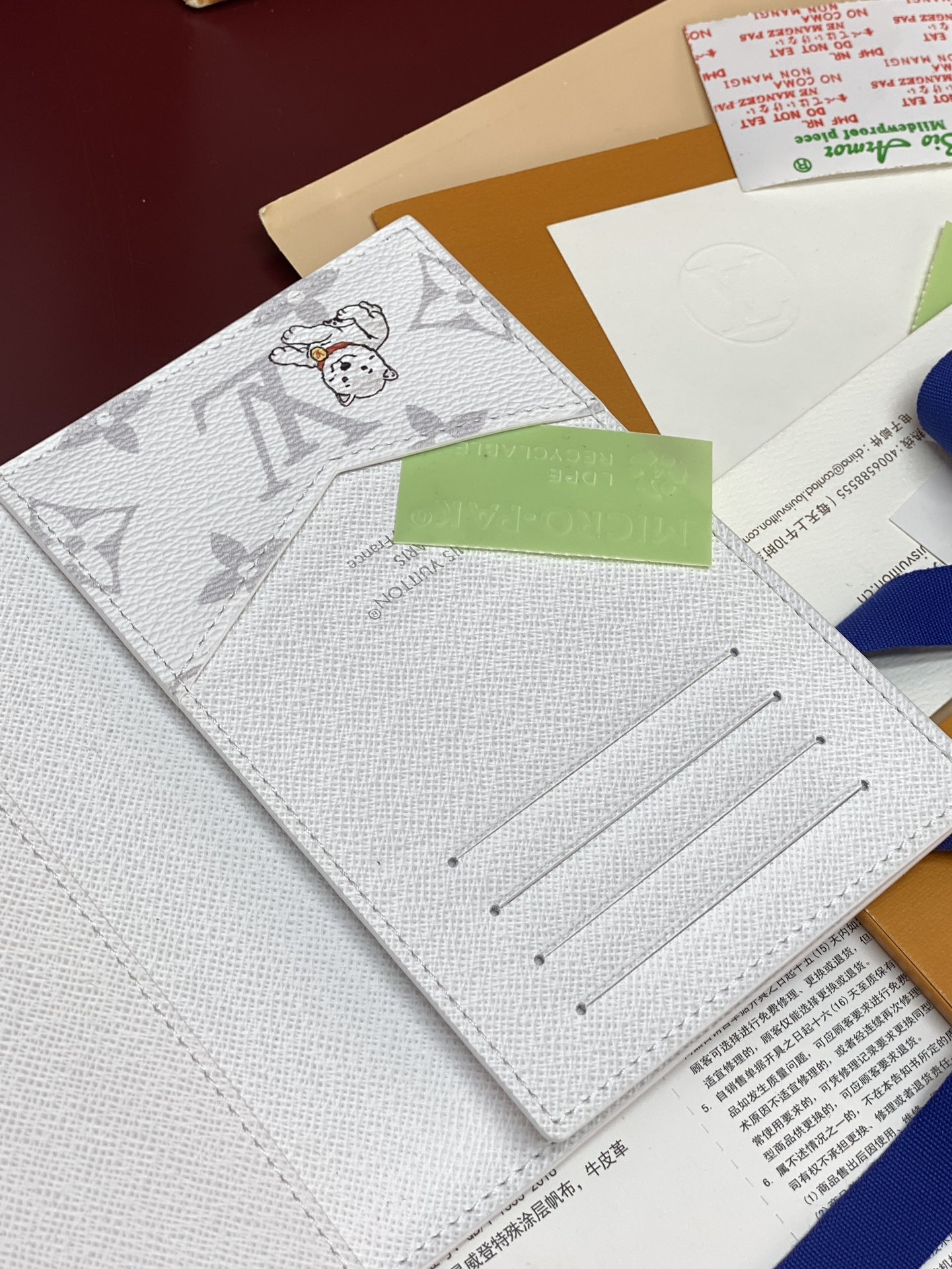 Louis Vuitton Basic Bag Canvas M-s