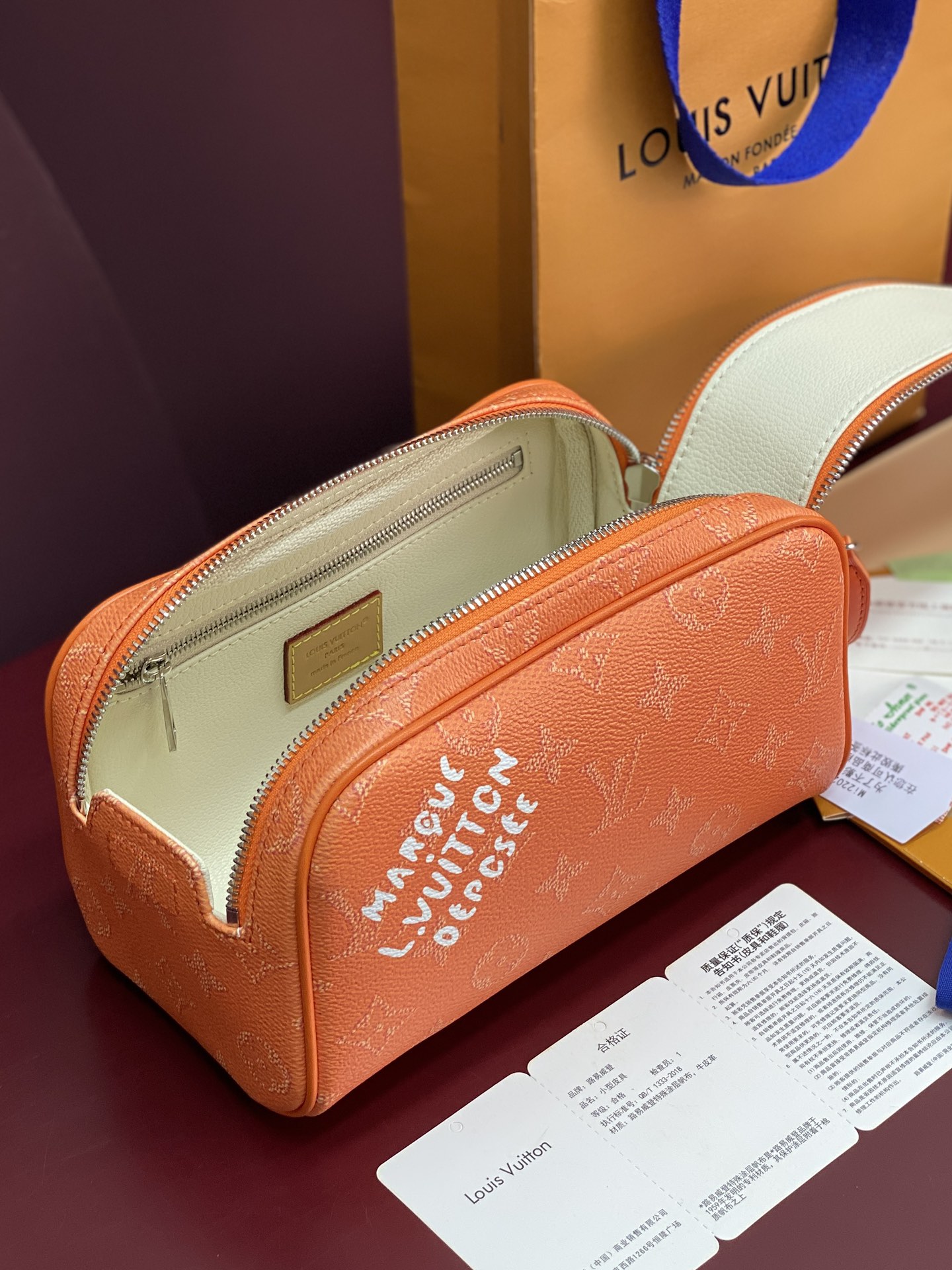 Louis Vuitton Basic Bag Cow Leather M