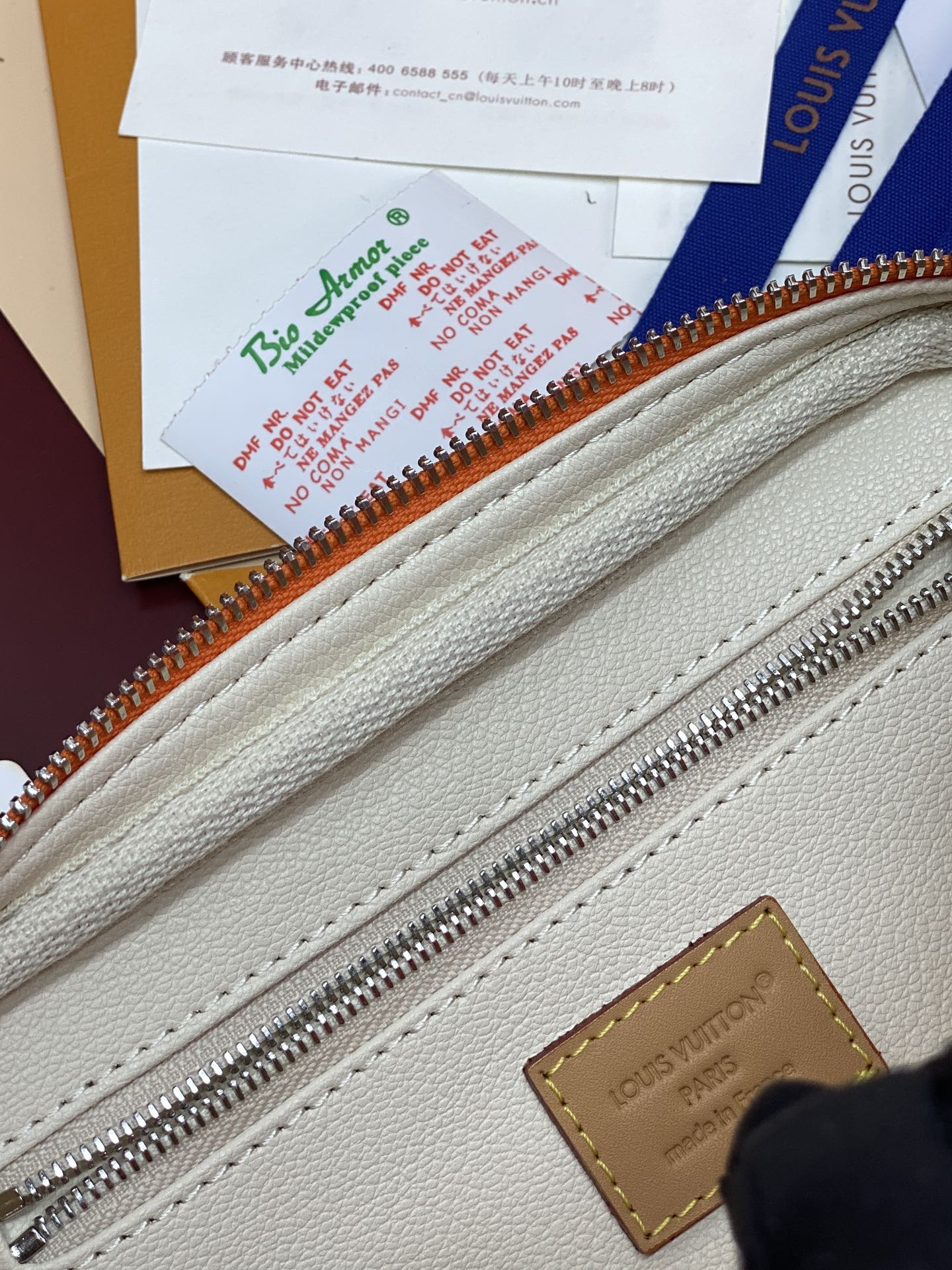 Louis Vuitton Basic Bag Cow Leather M