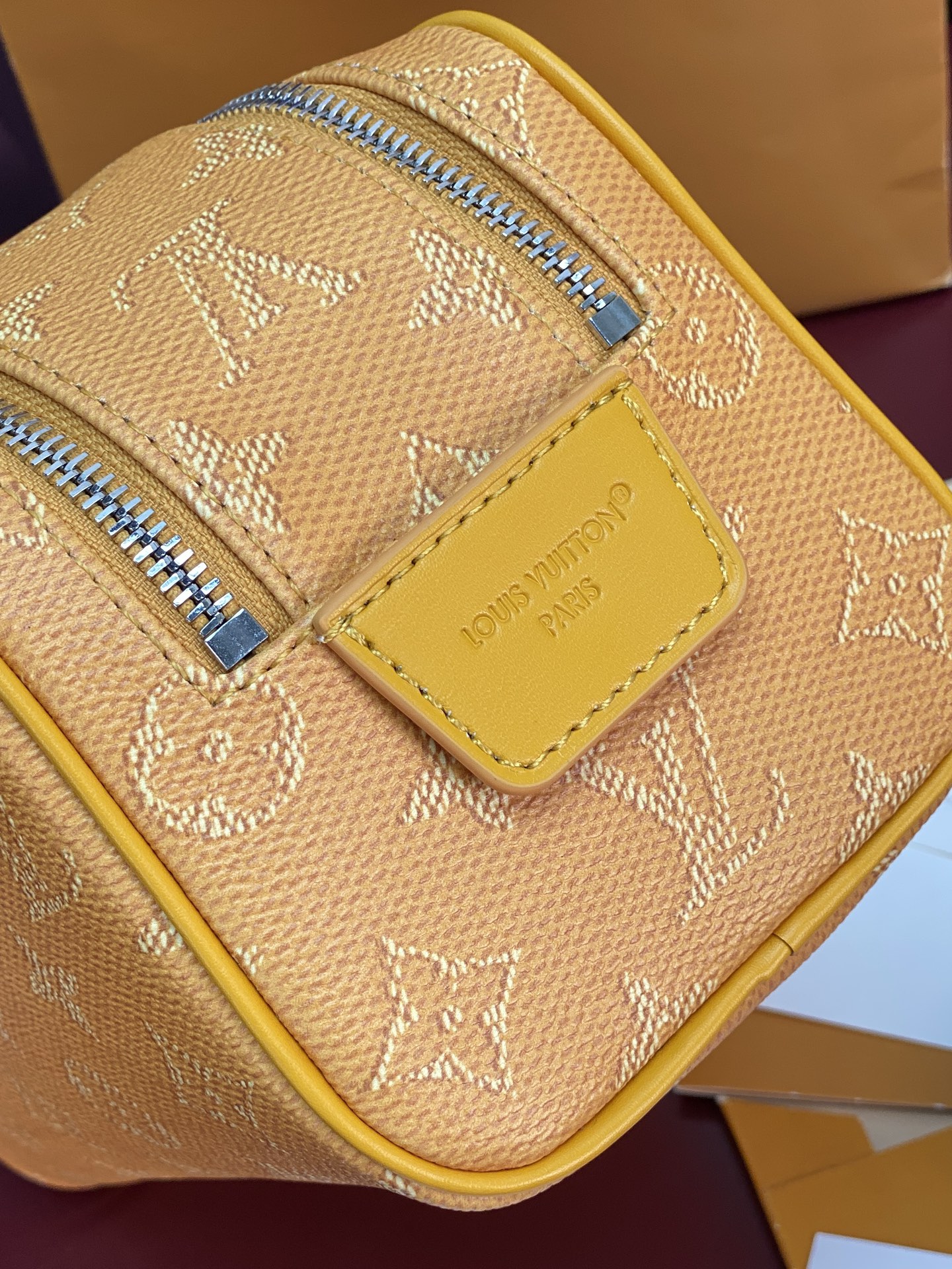 Louis Vuitton Basic Bag Cow Leather M