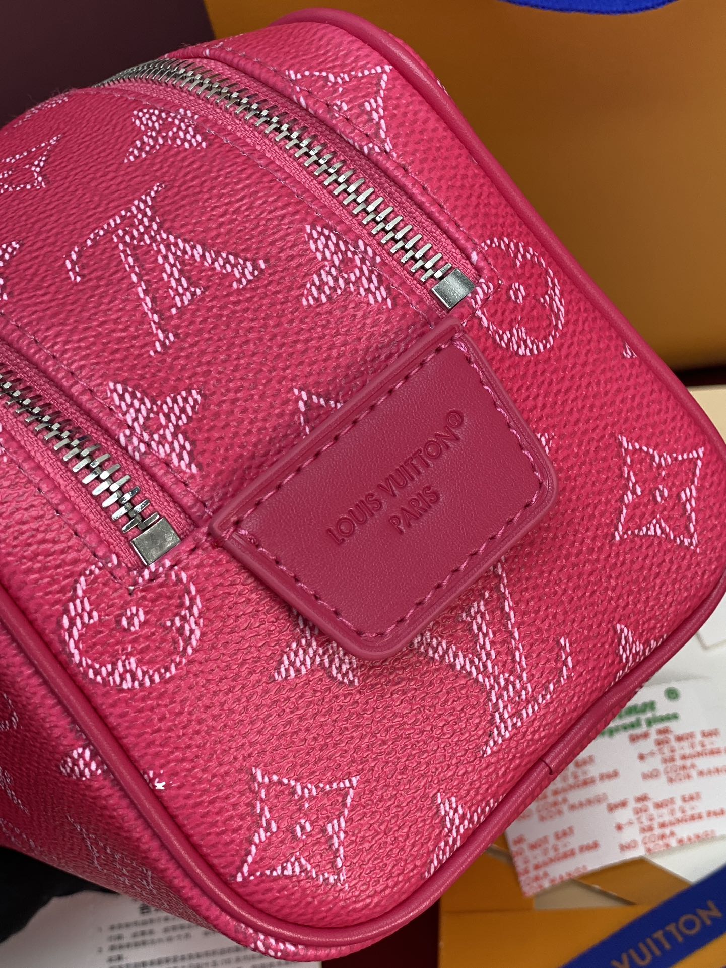 Louis Vuitton Basic Bag Cow Leather Red M