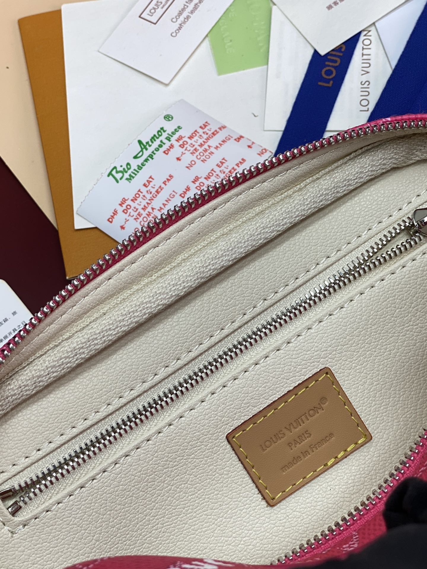 Louis Vuitton Basic Bag Cow Leather Red M