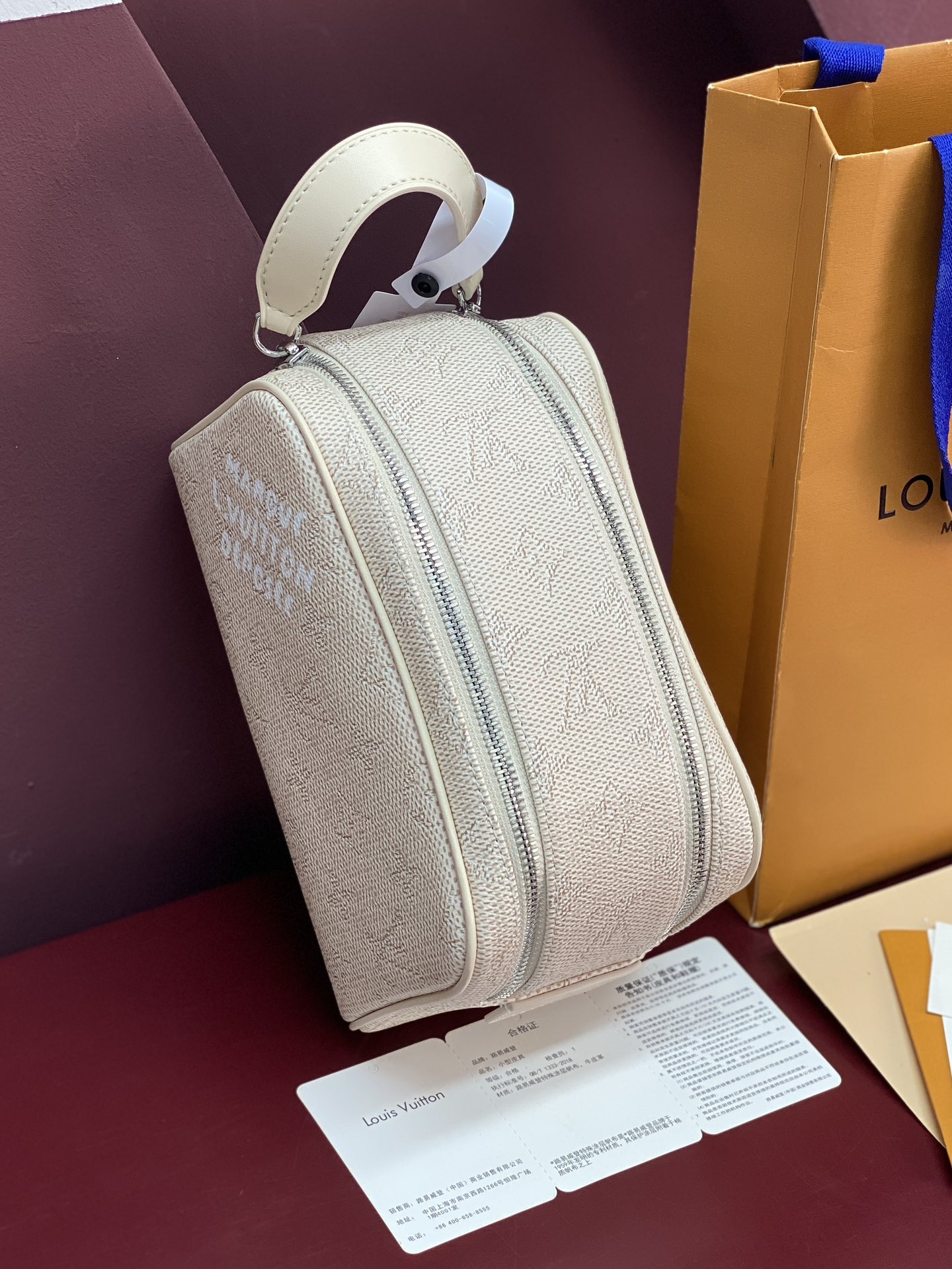 Louis Vuitton Basic Bag Cow Leather M