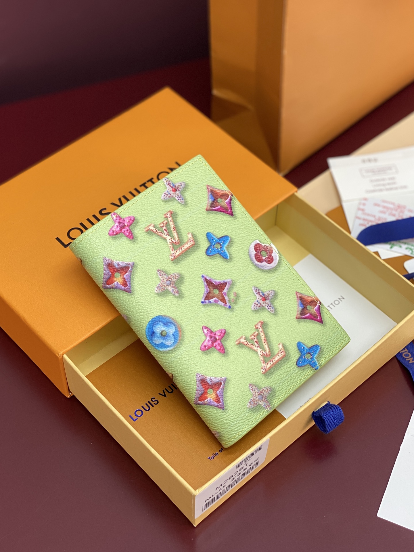 Louis Vuitton Basic Bag Canvas M-s