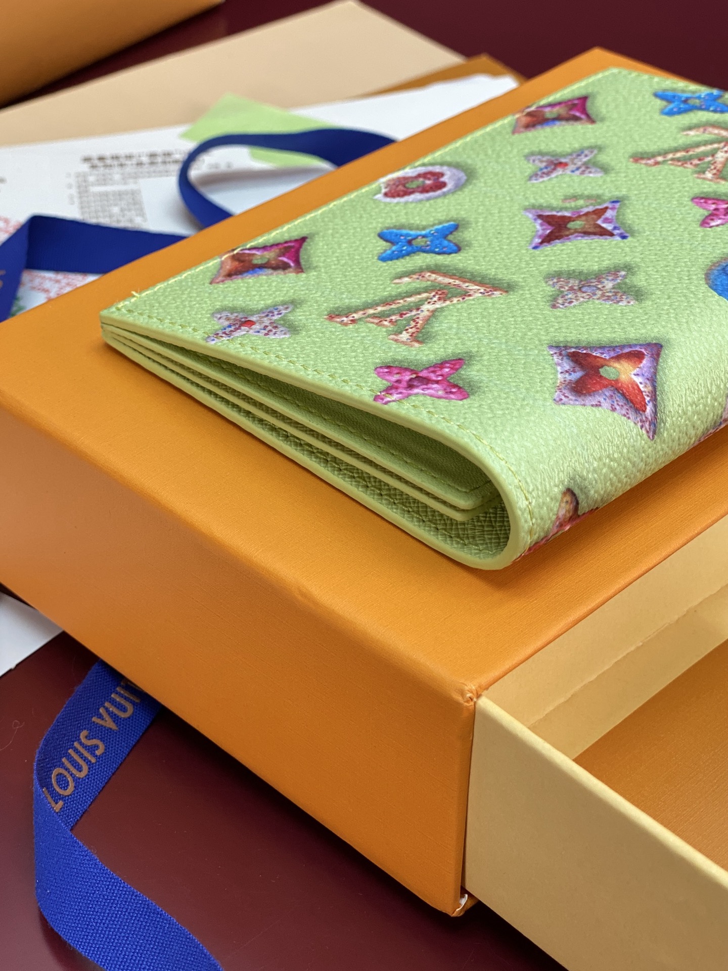 Louis Vuitton Basic Bag Canvas M-s