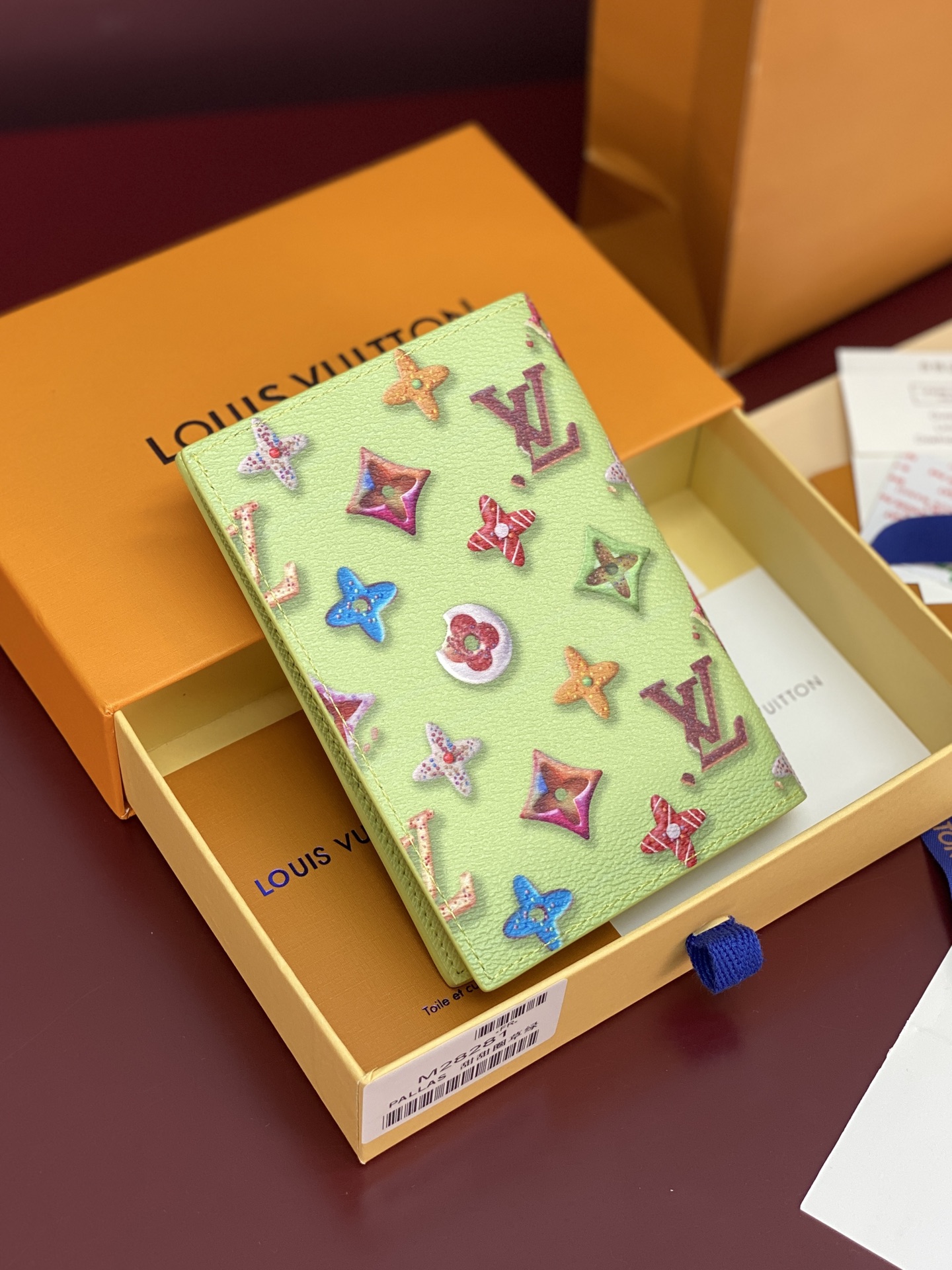 Louis Vuitton Basic Bag Canvas M-s