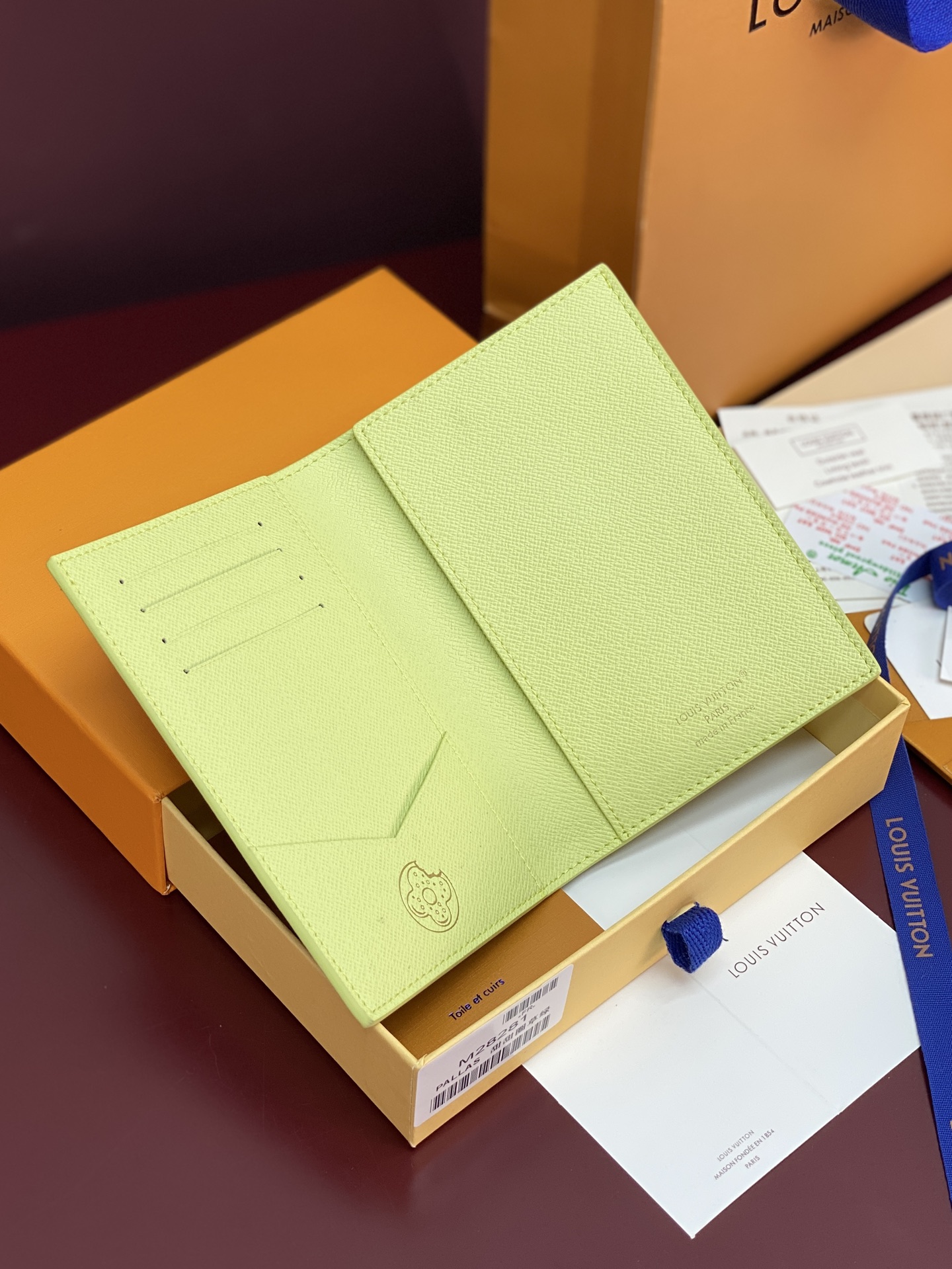 Louis Vuitton Basic Bag Canvas M-s