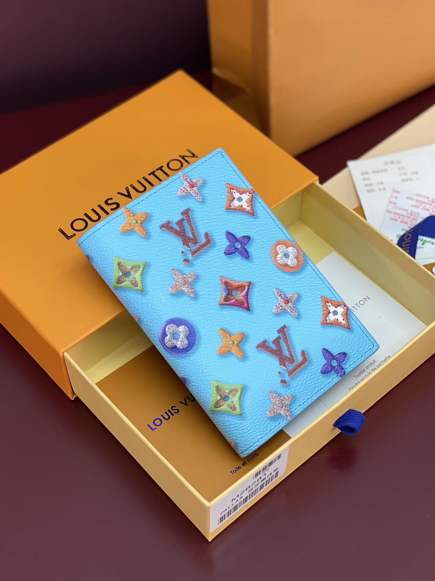 Louis Vuitton Basic Bag Canvas M-s