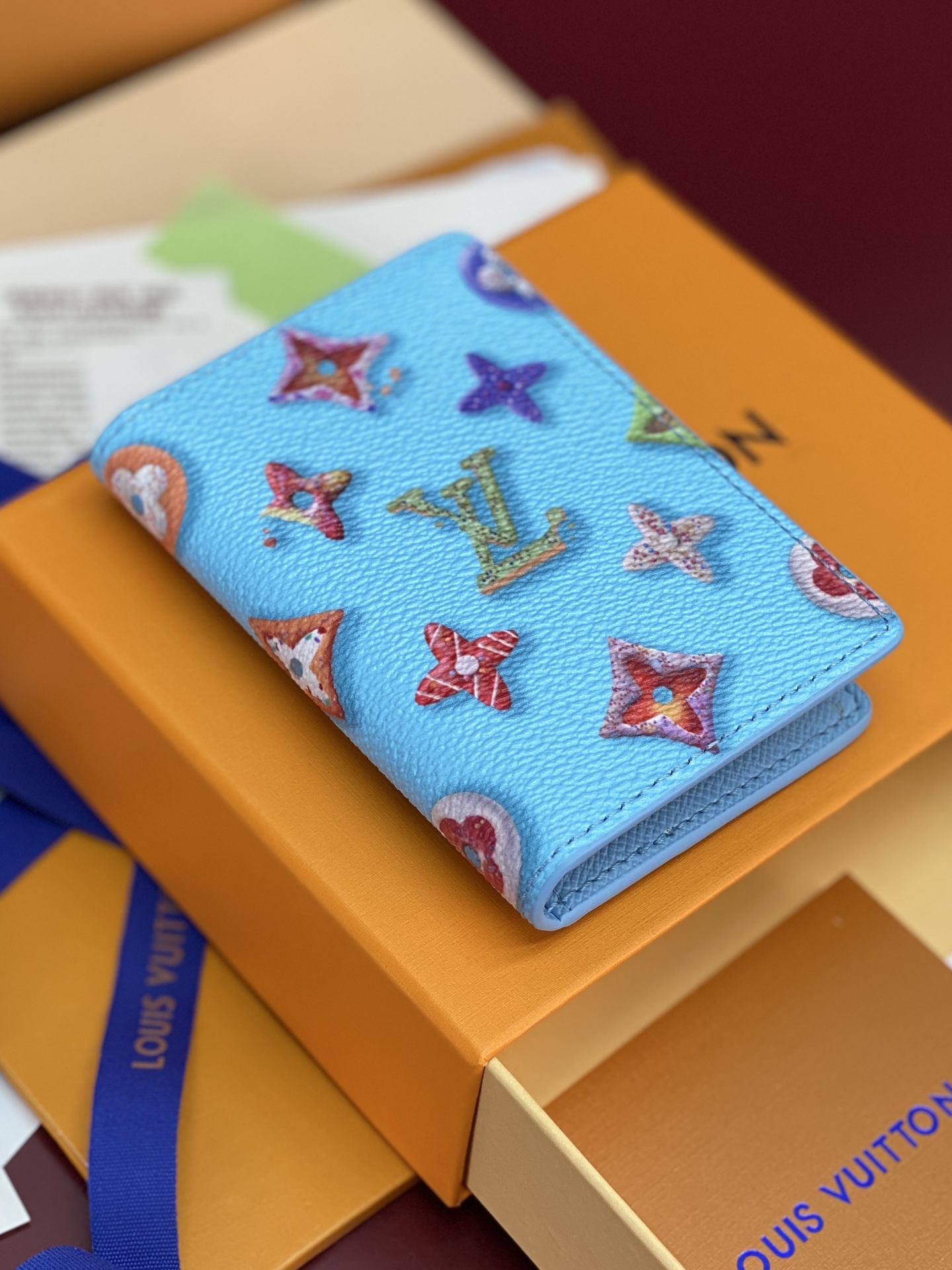 Louis Vuitton Basic Bag Canvas M