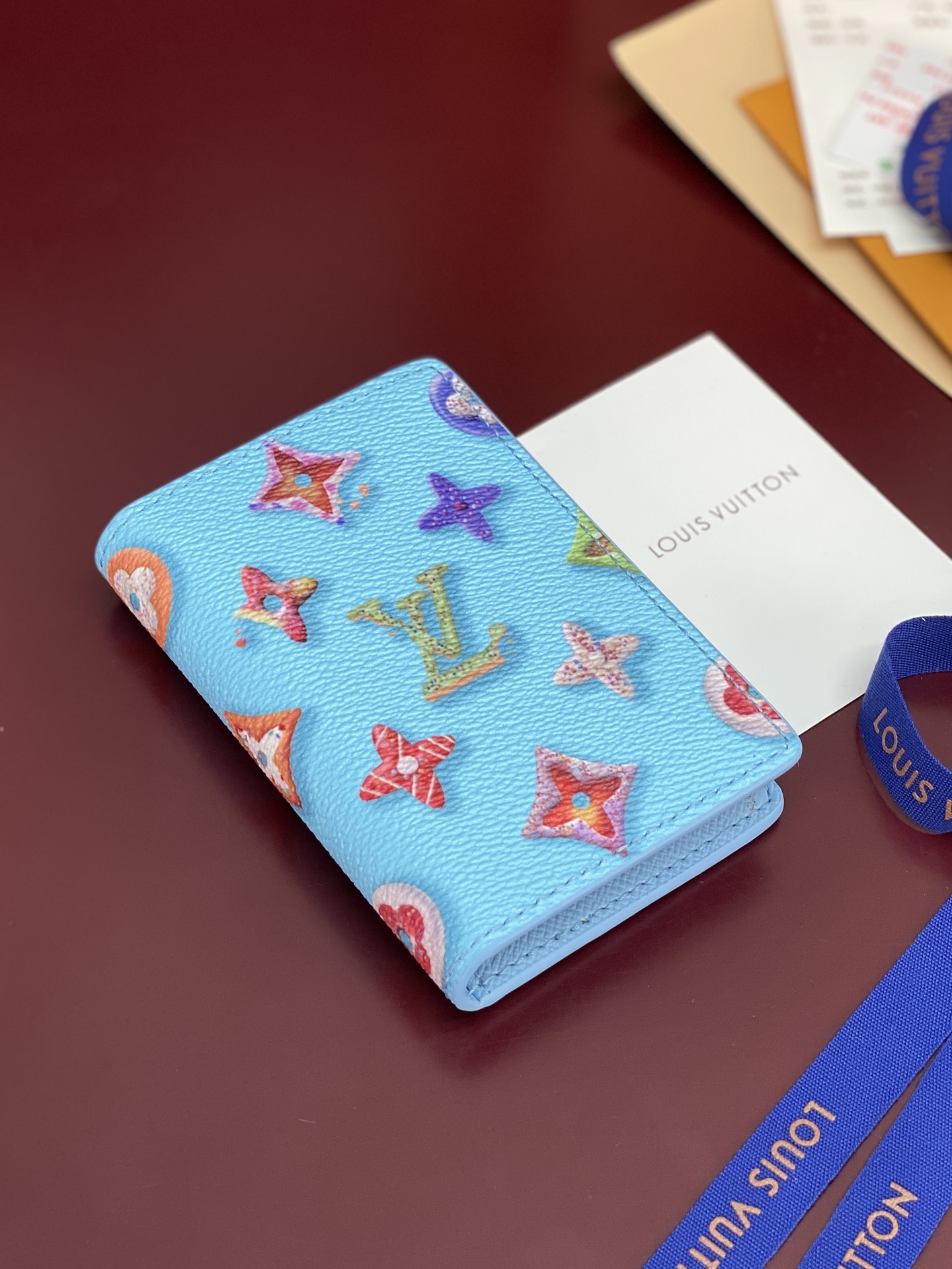 Louis Vuitton Basic Bag Canvas M