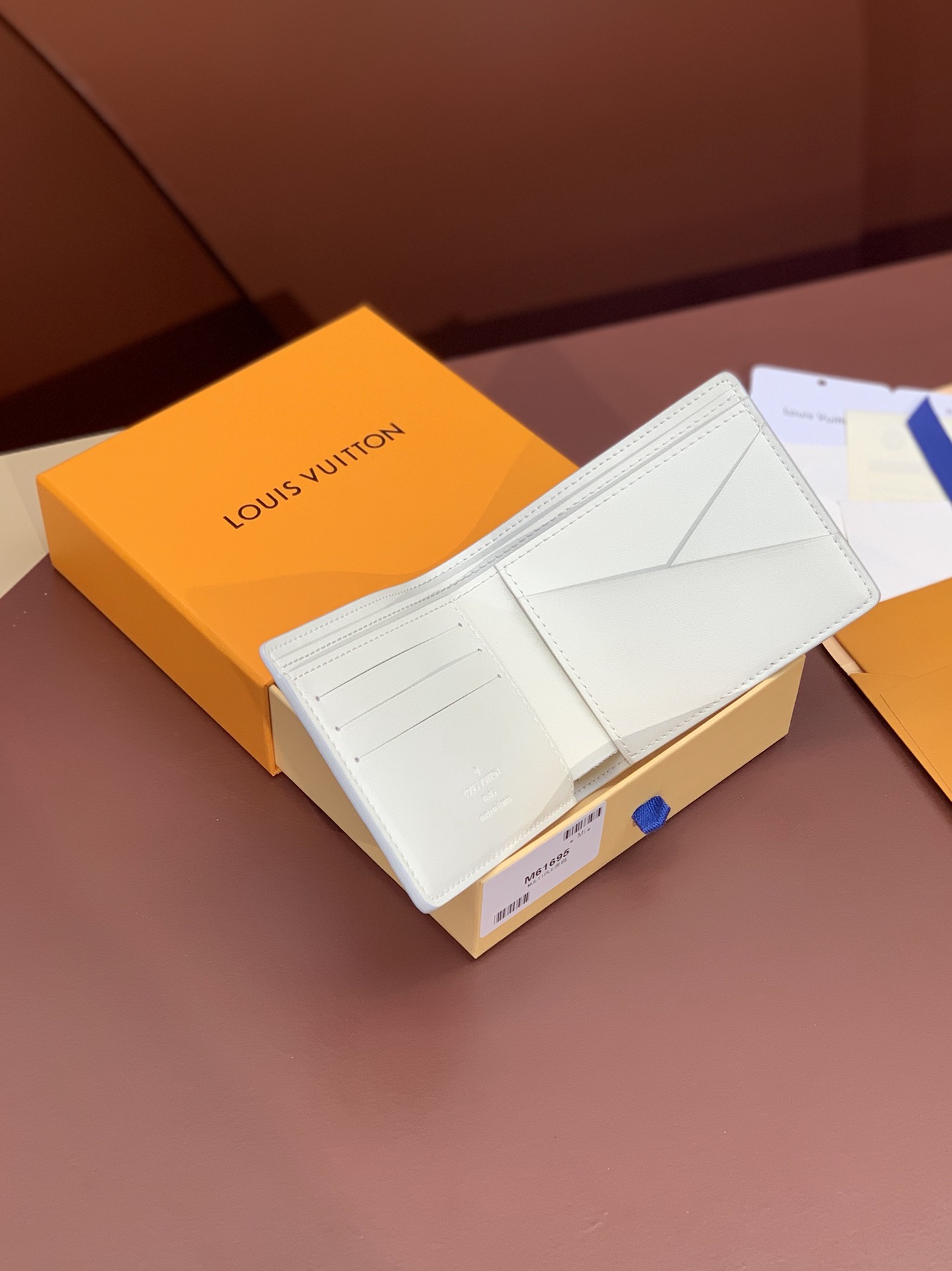 Louis Vuitton Basic Bag Cow Leather M-l-s