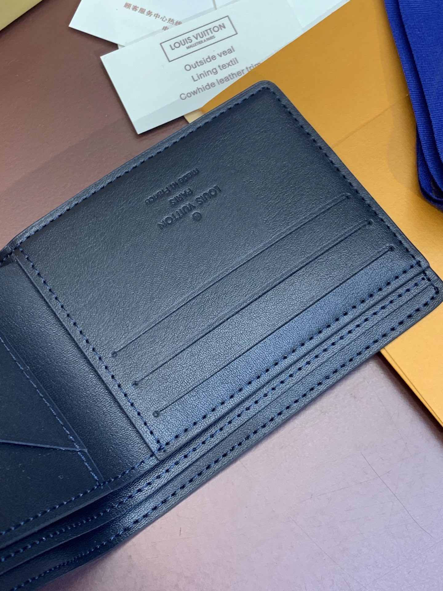 Louis Vuitton Basic Bag Cow Leather M-l-s