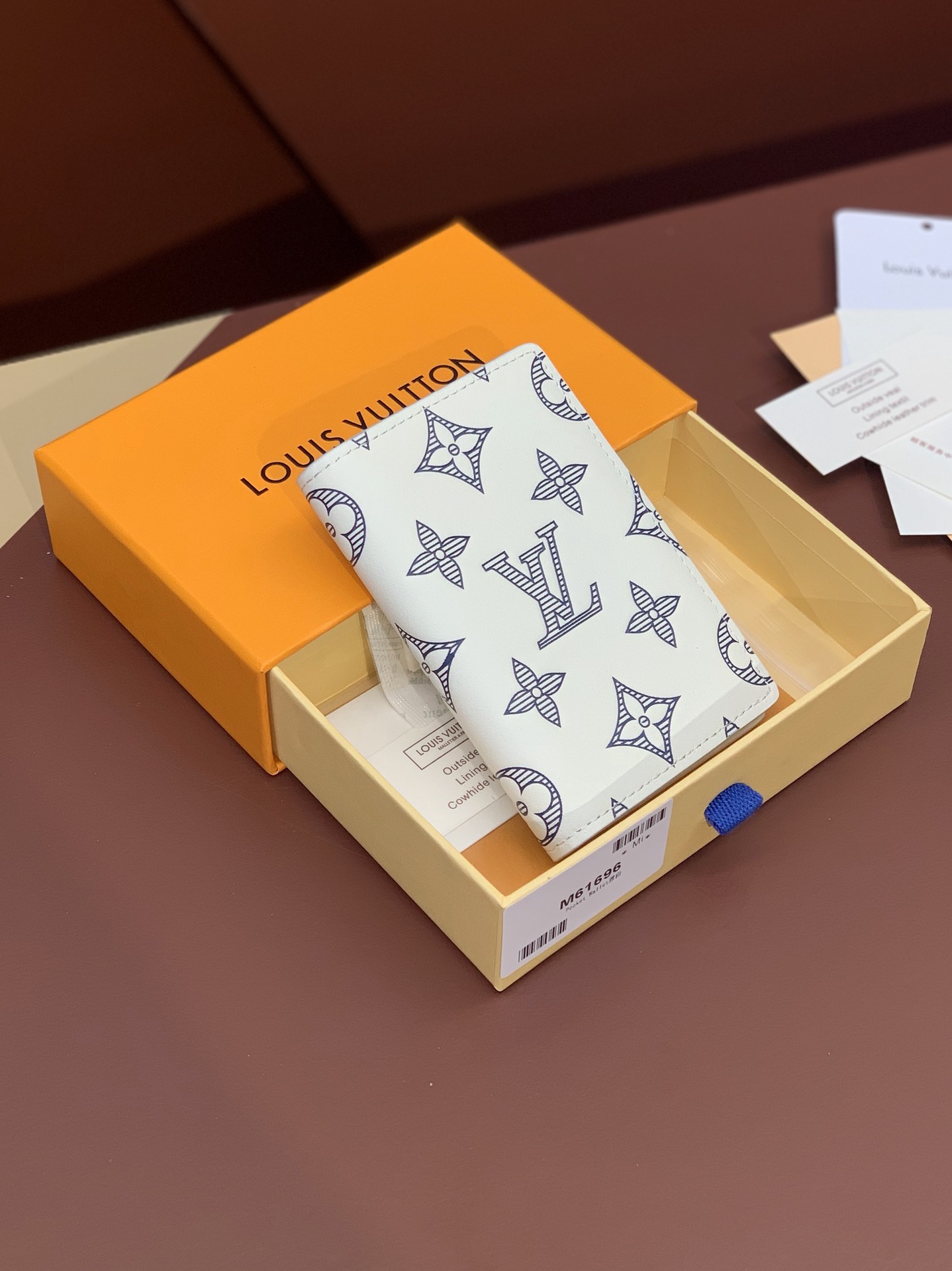 Louis Vuitton Basic Bag Cow Leather M-s