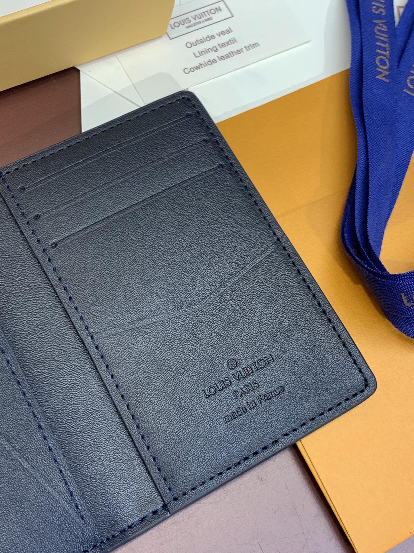 Louis Vuitton Basic Bag Cow Leather M-s