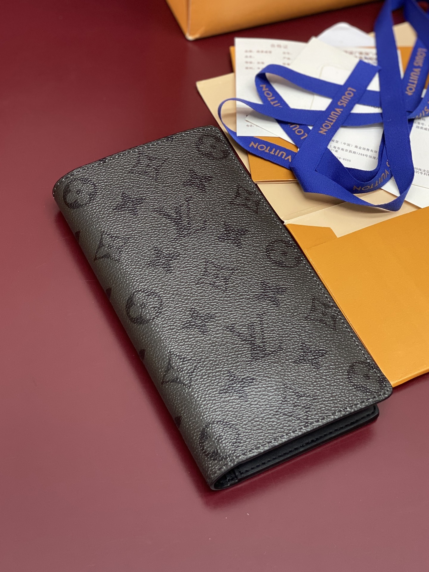 Louis Vuitton Basic Bag M