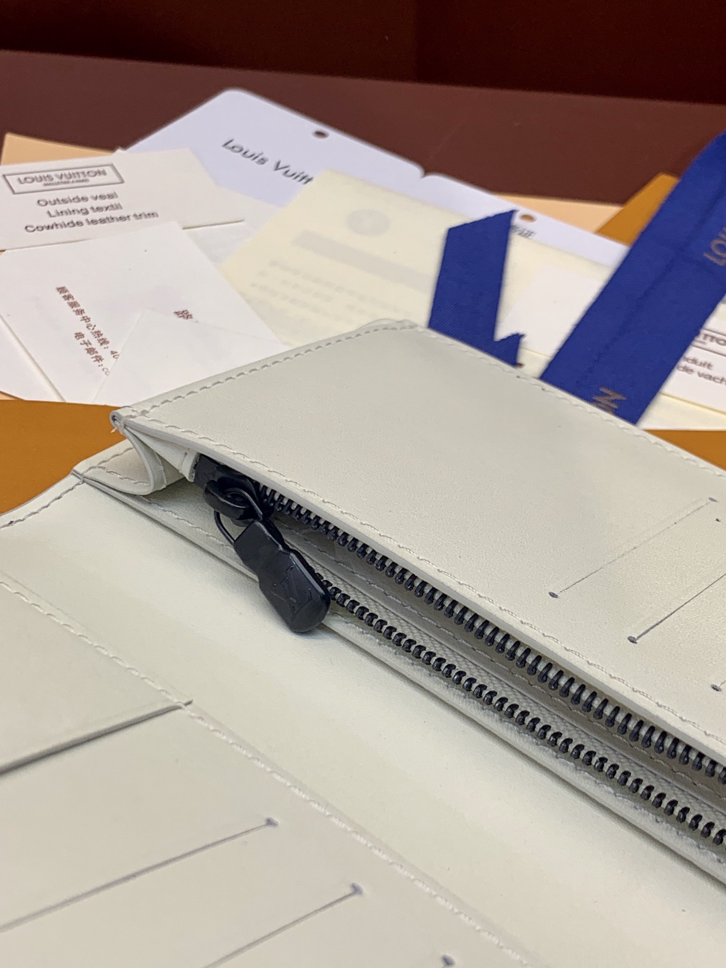 Louis Vuitton Basic Bag Cow Leather Blue 10cm-m-l-s