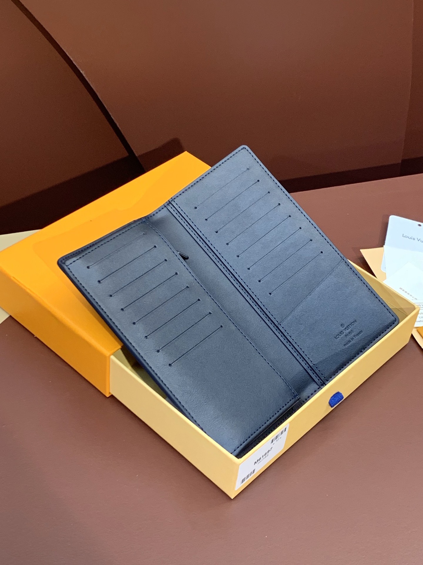 Louis Vuitton Basic Bag Cow Leather Blue 10cm-m-l-s