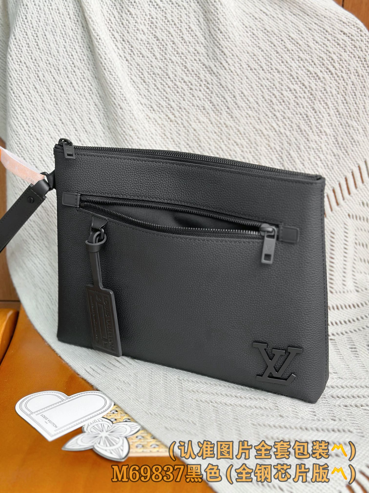 Louis Vuitton Basic Bag Cow Leather Black M-l-s