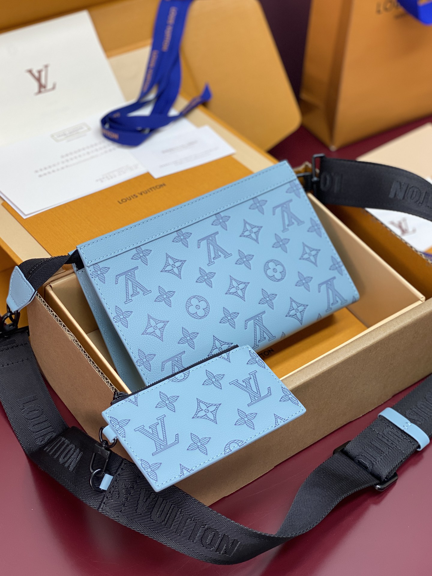 Louis Vuitton Basic Bag Cow Leather M-s