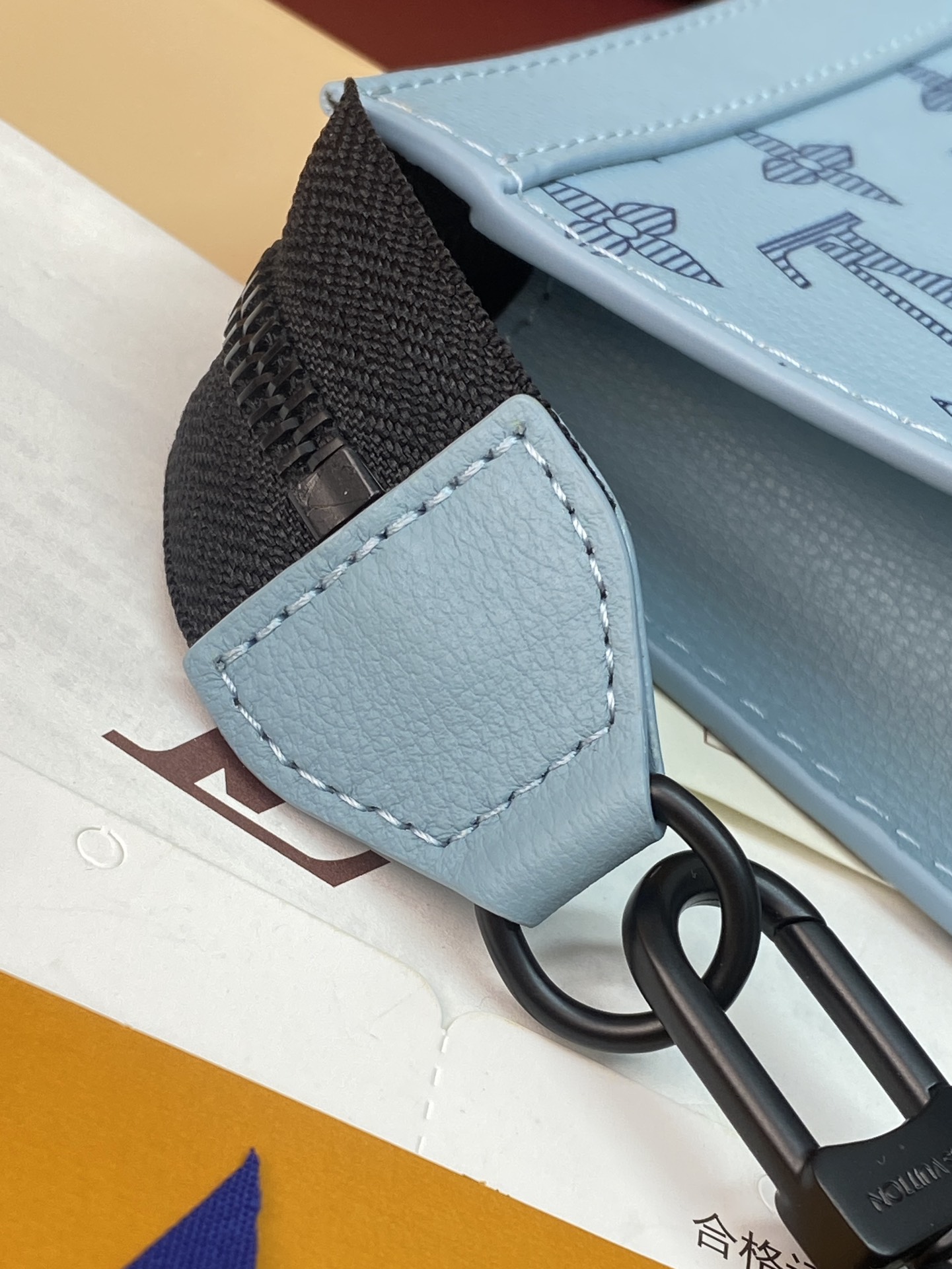 Louis Vuitton Basic Bag Cow Leather M-s