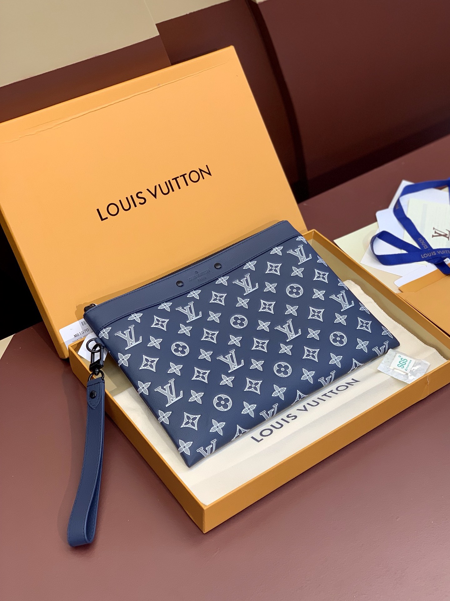 Louis Vuitton Clutch Bag Cow Leather M-s