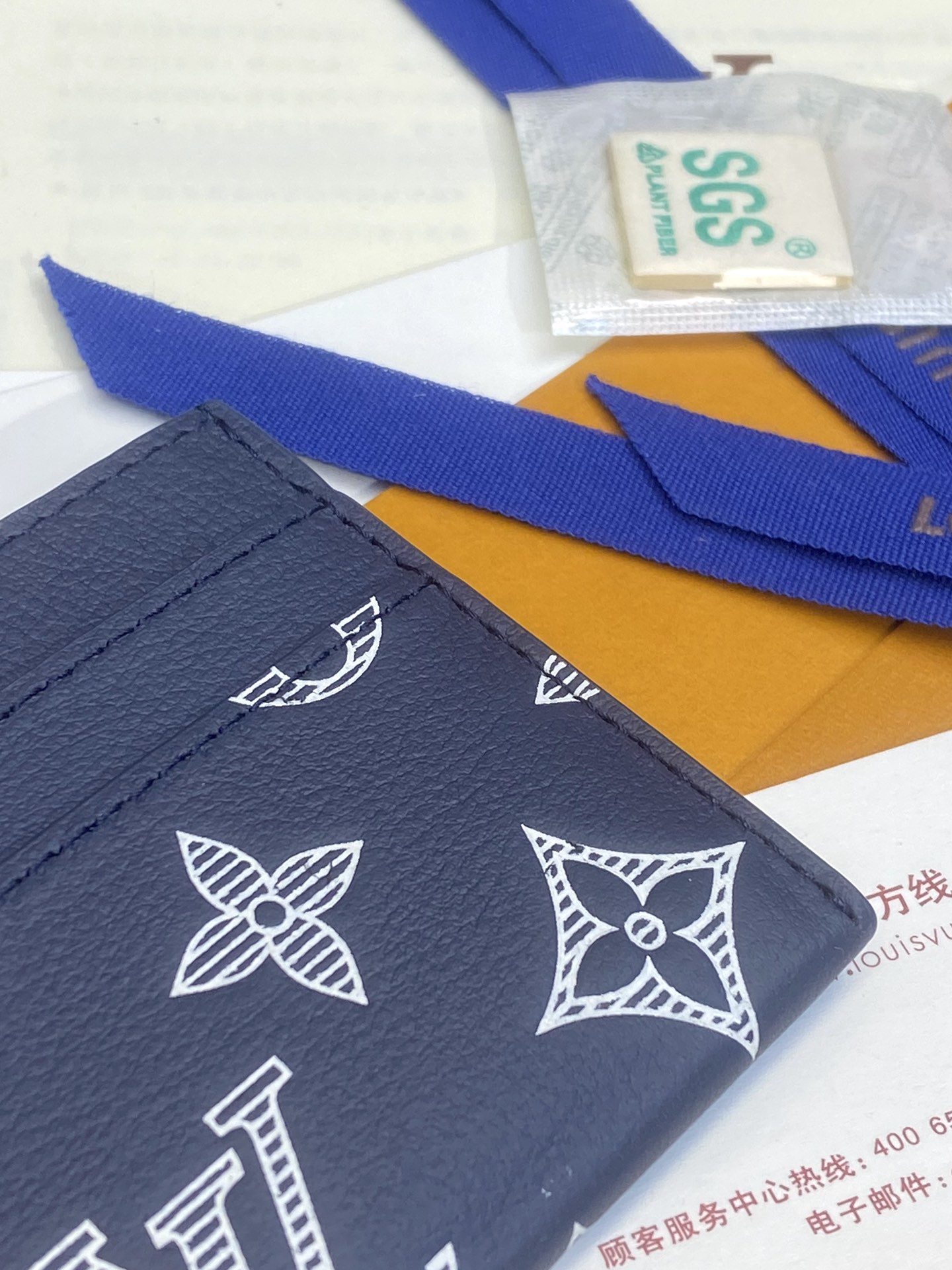 Louis Vuitton Basic Bag Cow Leather M-l-s