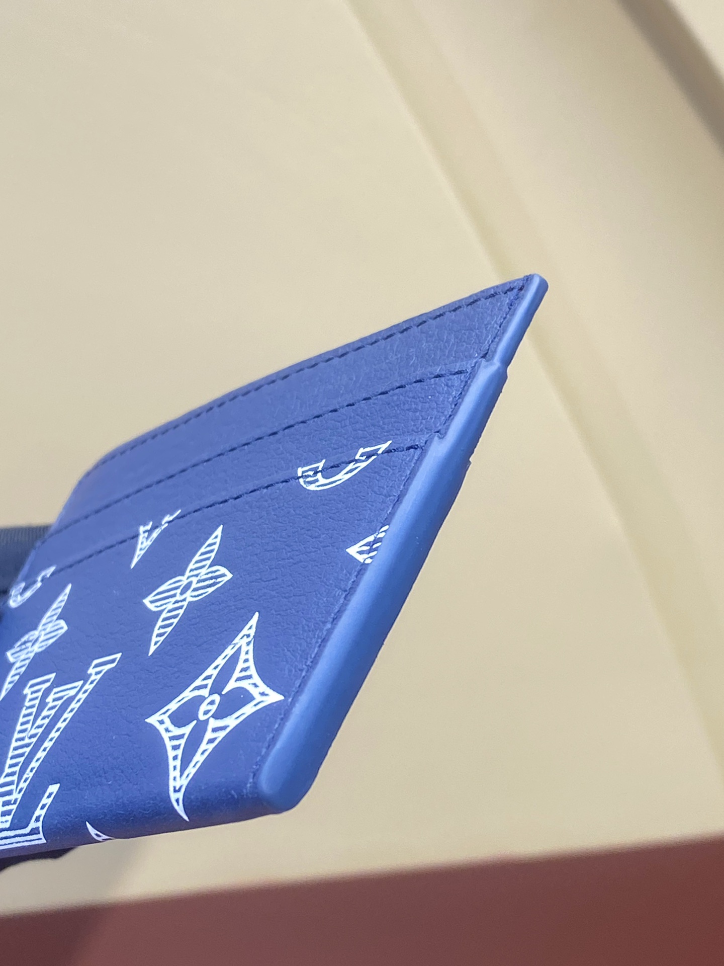 Louis Vuitton Basic Bag Cow Leather M-l-s