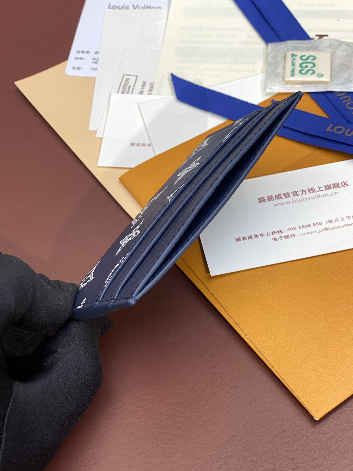 Louis Vuitton Basic Bag Cow Leather M-l-s